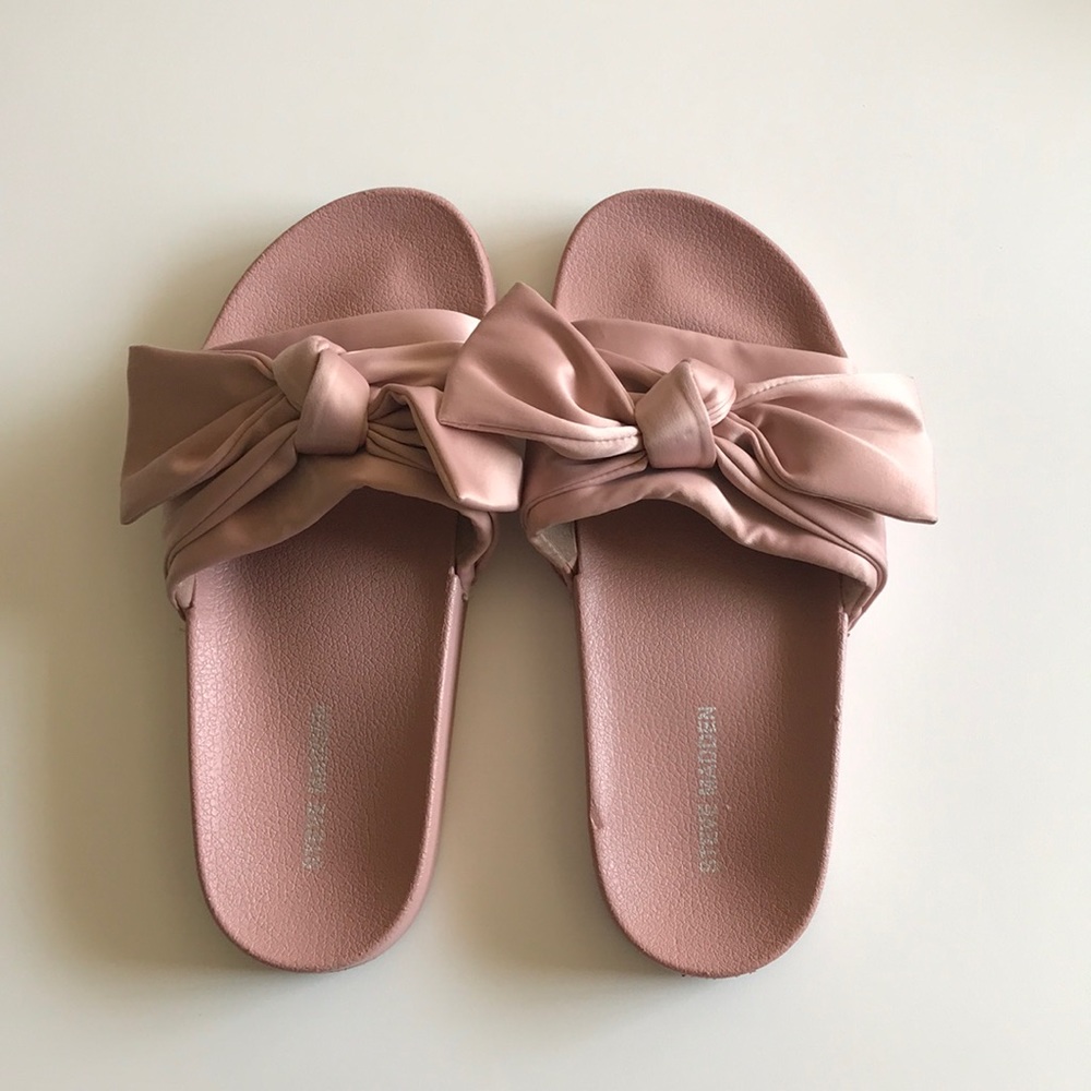 Barely worn Steve Madden slides
